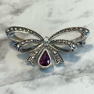 Vintage Avon Marcasite Rhinestone Bow Brooch Purple Teardrop Dangle Silver Tone